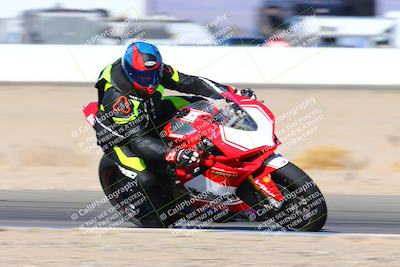 media/Jan-08-2022-SoCal Trackdays (Sat) [[1ec2777125]]/Turn 15 Inside (950am)/